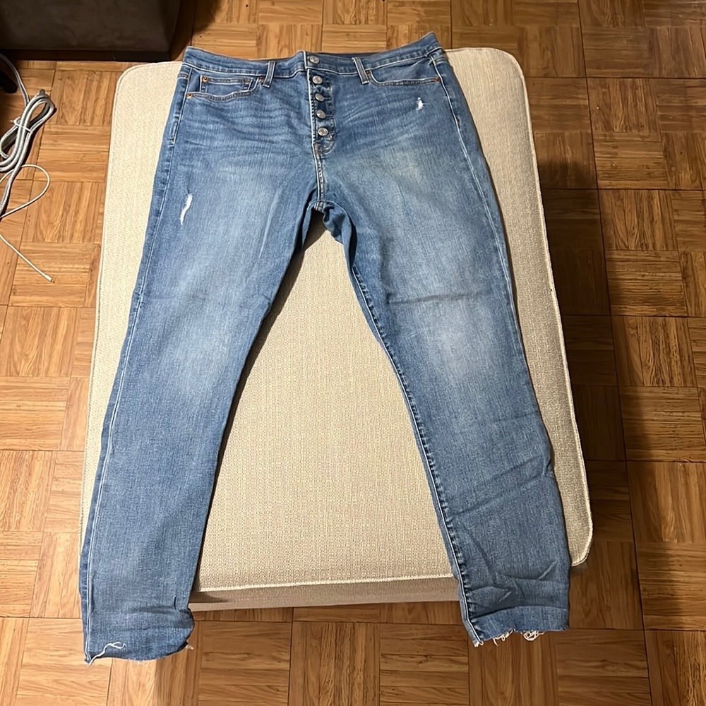 Gap 33 true Skinny Jeans